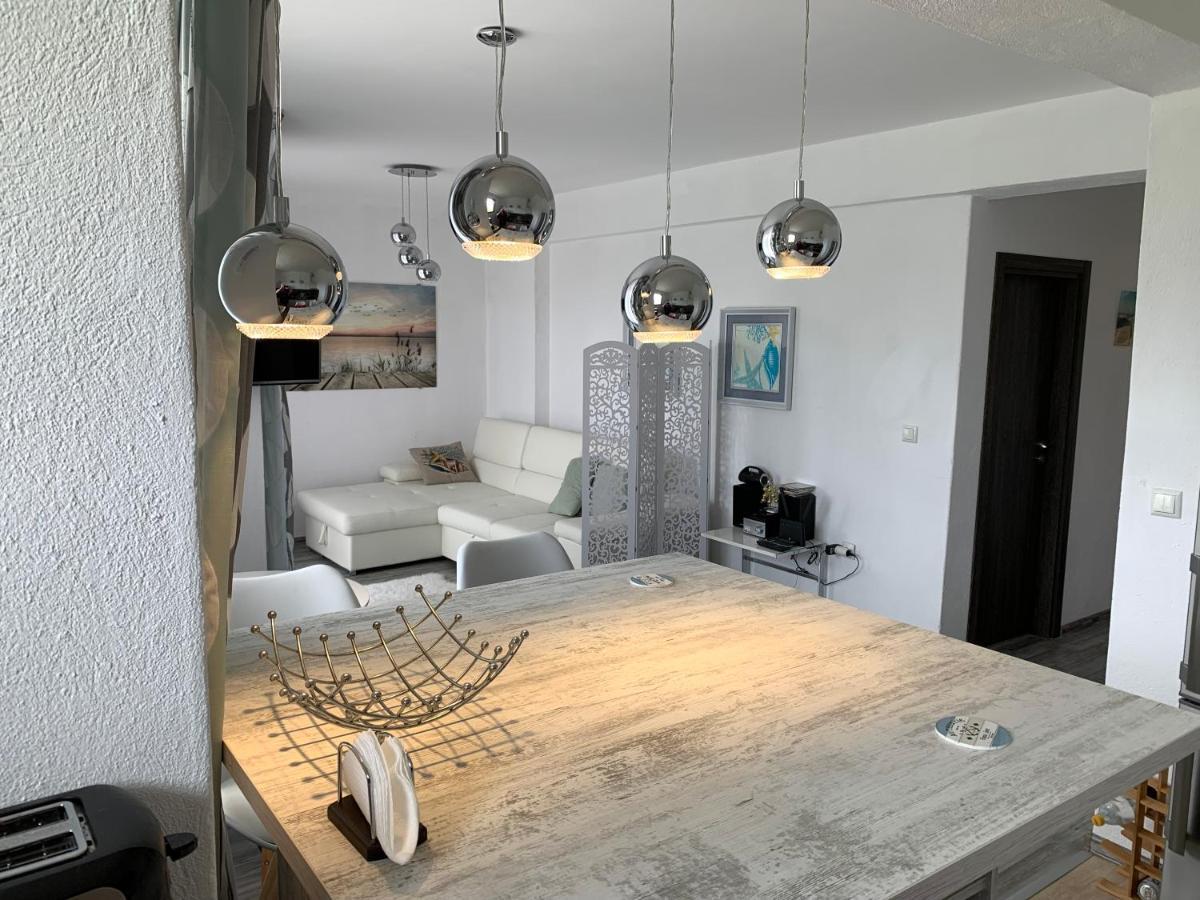 Appartement Oasis By The Sea à Primorsko Extérieur photo