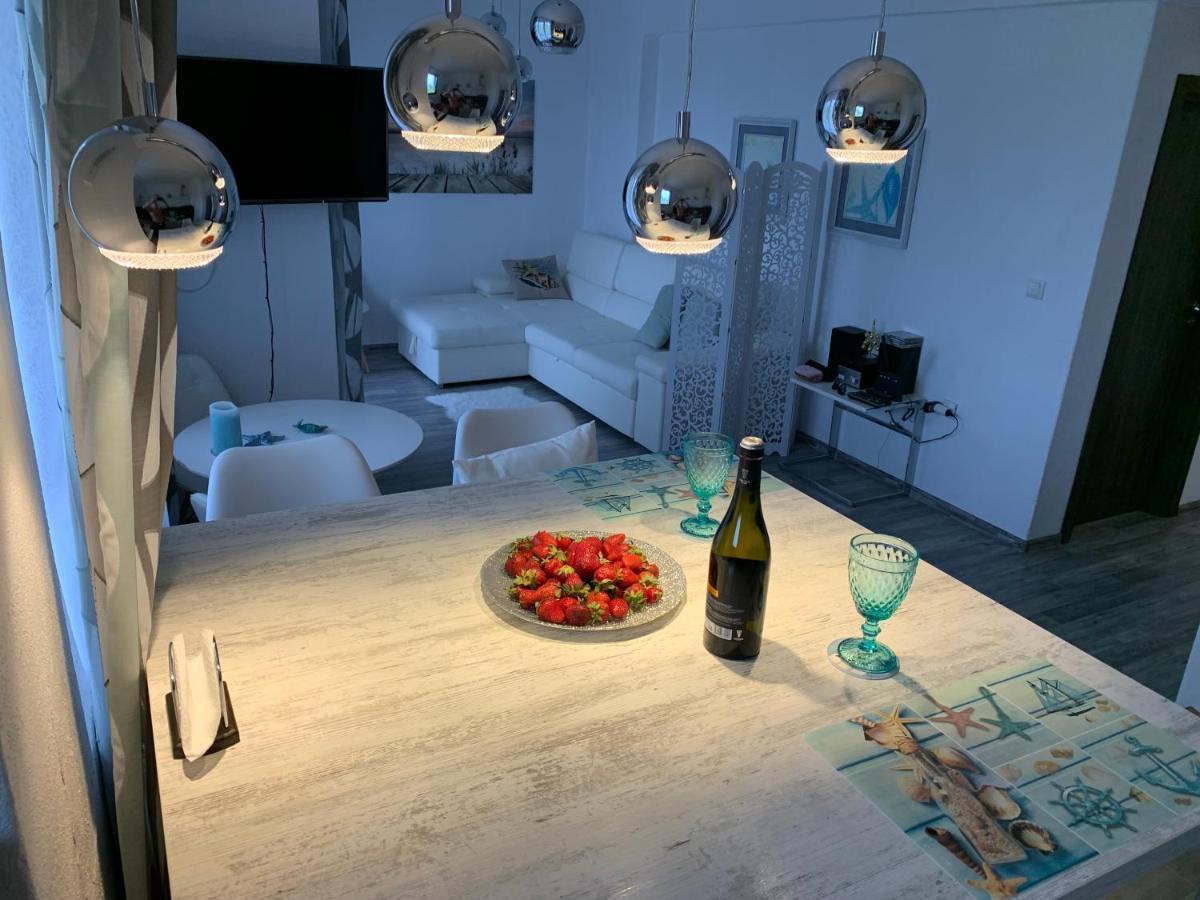 Appartement Oasis By The Sea à Primorsko Extérieur photo